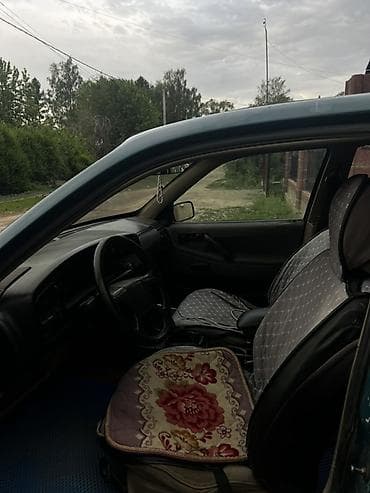 Volkswagen: Volkswagen Passat: 1992 г., 1.8 л, Механика, Бензин, Седан — 7
