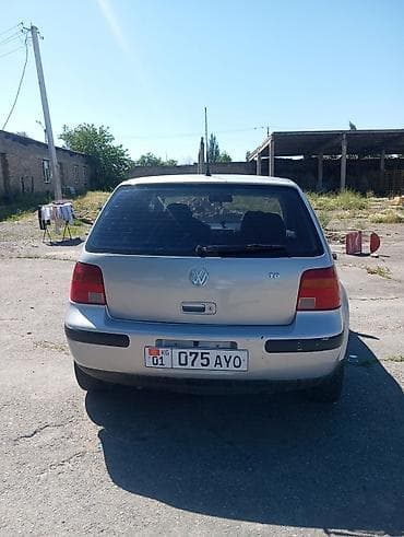 Транспорт: Volkswagen Golf: 1997 г., 1.6 л, Кол менен иштөөчү, Бензин, Хетчбек — 5