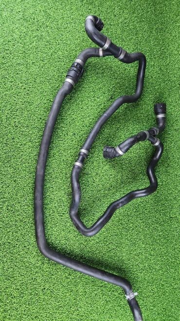 блок предохранителей: Возвратный шланг. Номер 1712 7 560 160 Е 60 с двигателем N52 Год — 6