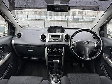 bmw 3: Toyota ist: 2003 г., 1.3 л, Автомат, Бензин, Хэтчбэк — 6