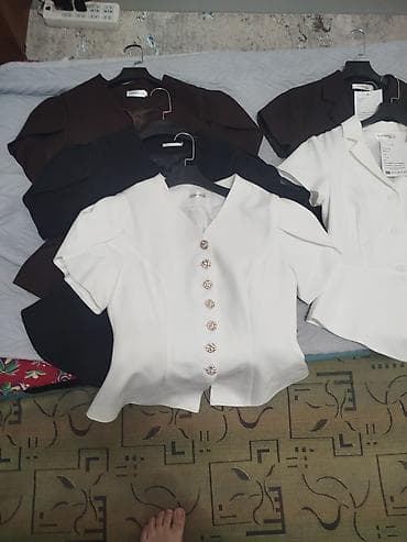 Продаю женские пиджаки с подкладом из костюмной ткани шикарного
