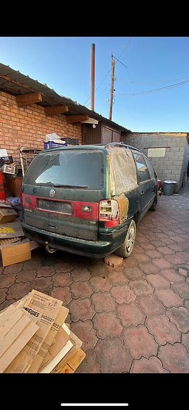 go park: Volkswagen Sharan: 2000 г., 2 л, Минивэн — 3