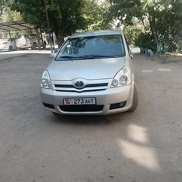 prius plus: Toyota Verso: 2004 г., 1.8 л, Вариатор, Бензин, Минивэн — 7