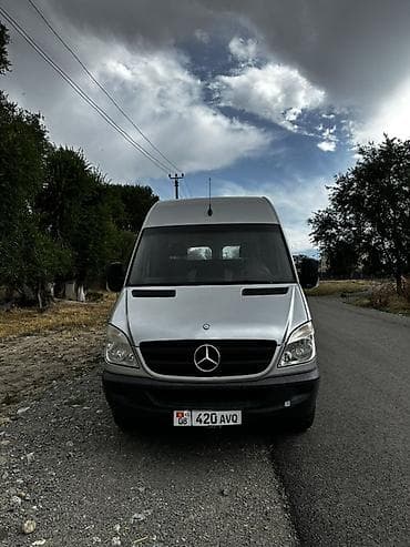 ли 9 авто: Mercedes-Benz Спринтер: 2009 г., 2.2 л, Автомат, Дизель, Бус — 2