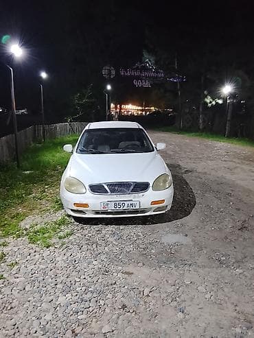 nissan lafesta: Daewoo Leganza: 2000 г., Седан — 3