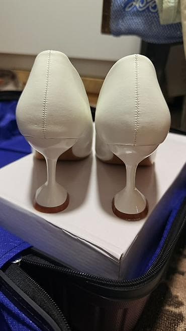 зонт трость: Туфли, 39, Amina Muaddi, Новый, цвет - Белый — 4