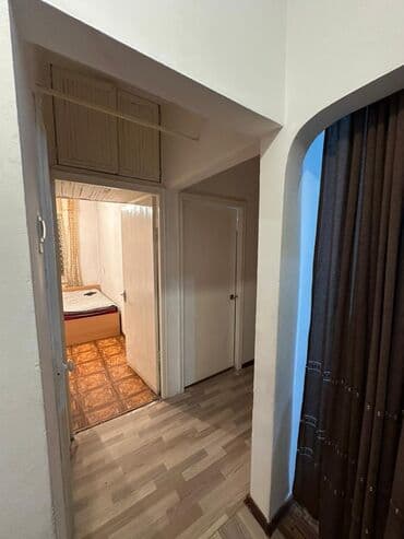 сдаётся квартира центрального мечеть: 3 комнаты, 70 м², 105 серия, 3 этаж, Старый ремонт — 7