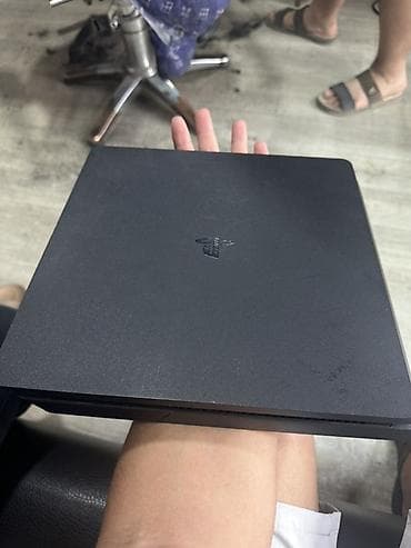 игровой моноблок: Sony PlayStation 4 Slim (чёрная) - Оригинальная игровая консоль PS4 — 3