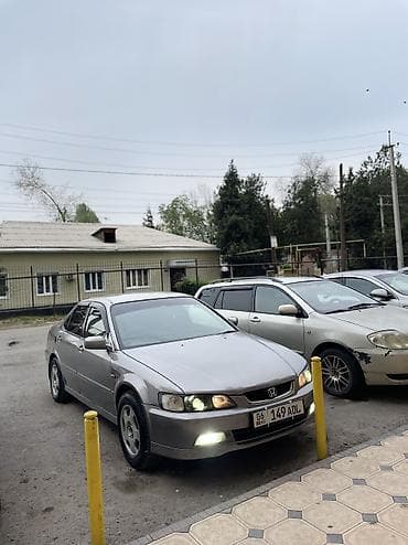 Honda Accord: 1999 г., 2 л, Бензин, Седан