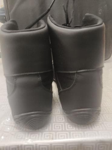 мужской зимний обувь: Мужские кроссовки, 45, Новый, цвет - Черный — 4