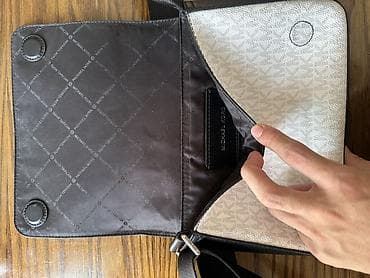 Сумка через плечо Michael Kors - Компактная сумка-мессенджер с lalafo.kg да Сумка через плечо Michael Kors - Компактная сумка-мессенджер с