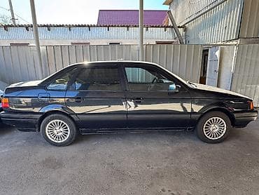 күзгү: Volkswagen Passat: 1991 г., 1.8 л, Кол менен иштөөчү, Бензин, Седан — 2