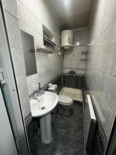 Квартиры: Сдается 3-х комнатный дом, с местом для машины, почти в центре города — 4