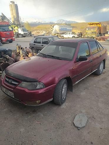 парковка запрещена: Daewoo Nexia: 2011 г., 1.6 л, Ручные, Бензин, Седан — 2