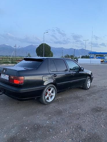 камри 30 зеркало: Volkswagen Vento: 1993 г., Седан — 3