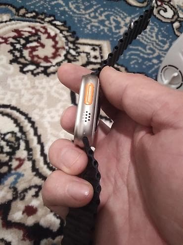 mi fit: Смарт‑часы с прямоугольным корпусом и черным рельефным ремешком — 6