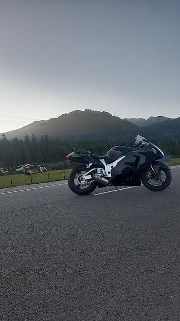 Мотоциклы: Мотоцикл Suzuki Hayabusa (GSX1300R)gen1. едет очень бодро,характер — 1