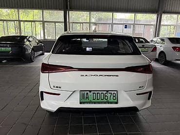 BYD E2: 2020 г., Автомат, Электромобиль, Хэтчбэк