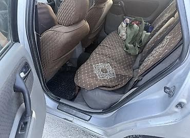 terrano 2: Nissan Primera: 2001 г., 2 л, Механика, Бензин, Универсал — 3