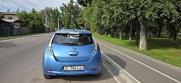 жето: Nissan Leaf: 2013 г., Электромобиль, Хэтчбэк — 6