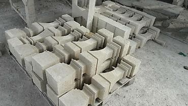 терек балка: Балясины из травертина. Круглые и квадратные балясины, перилы — 2