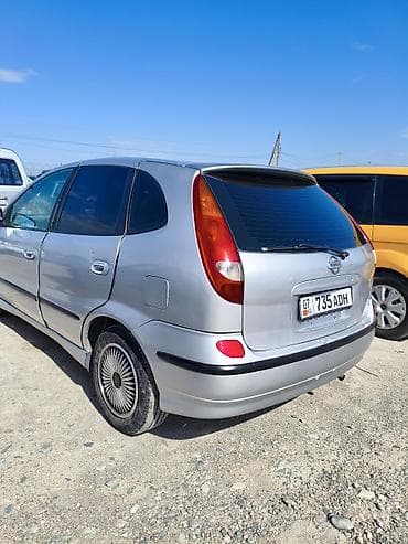 Nissan Tino: 2003 г., 1.8 л, Механика, Бензин, Хэтчбэк — 5