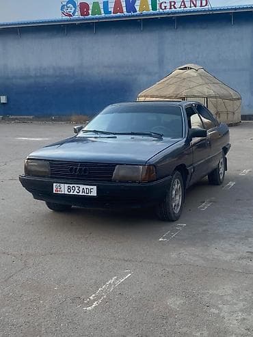 hyundai xcient: Audi 100: 1987 г., Седан — 1