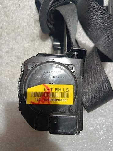 Детали салона: Передний правый ремень безопасности в сборе - Полный комплект с — 3