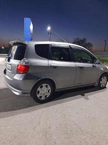 крыло срв: Honda Fit: 2003 г., 1.3 л, Автомат, Бензин, Хэтчбэк — 1