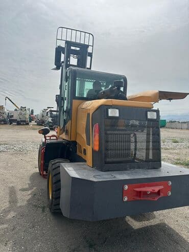 шины на вилочный погрузчик: Погрузчик, 2024 г., Колесный, Вилочный — 6