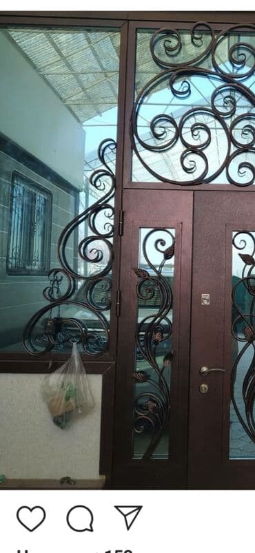 шкаф для документов со стеклом: Межкомнатная дверь со стеклом, цвет - Голубой, Б/у — 2