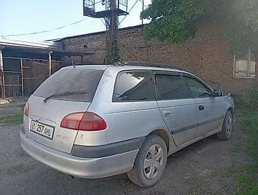 Toyota Avensis: 2003 г., Механика, Бензин, Универсал
