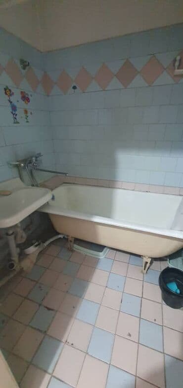 щербакова орозбекова: 2 бөлмө, 50 м², 105-серия, 4 кабат, Эски ремонт — 5