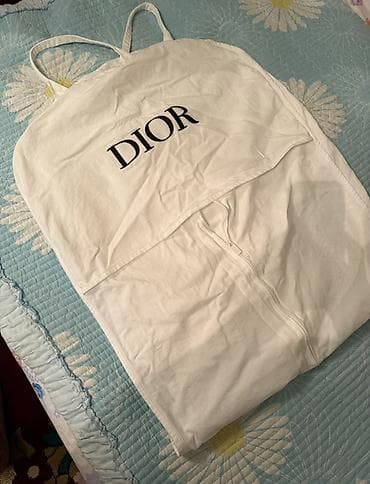 Чехол для одежды DIOR - Фирменный белый чехол-портплед с крупным
