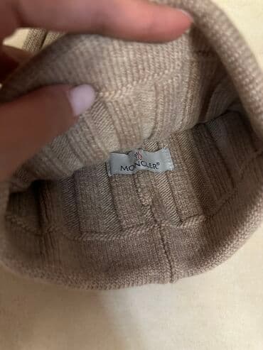 брендовые вещи оригинал: Продаю стильную шапку Moncler,качество Lux.Цена окончательная! — 2