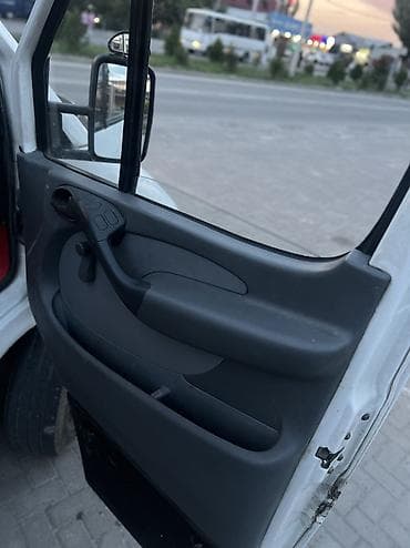 сприндер: Mercedes-Benz Спринтер: 2003 г. — 6