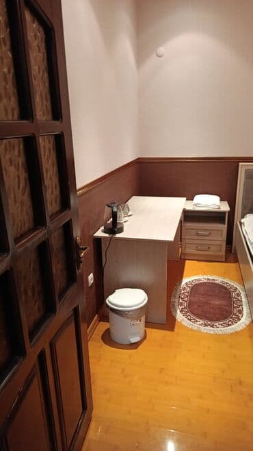 сдается квартира западный автовокзал: Уютный номер/комната с двуспальной кроватью - Просторная двуспальная — 2