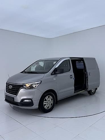 самое машина: Hyundai Starex: 2019 г., 2.5 л, Автомат, Дизель, Фургон — 3