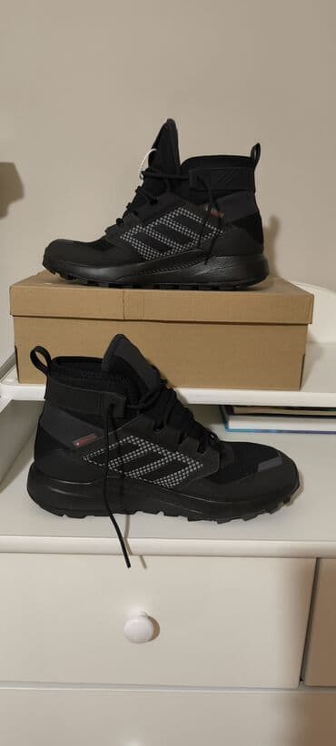 Мужские ботинки, 42, Adidas, Новый, цвет - Черный