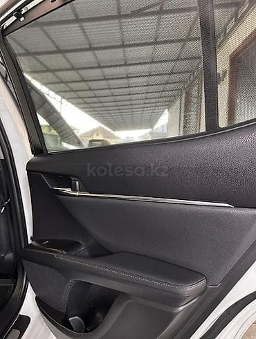 ткани на авто: Toyota Camry: 2023 г., Бензин, Седан — 3