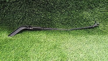 Сальники: Стеклоочиститель передний Е70 178 540 Год 2009 В отличном состоянии — 2