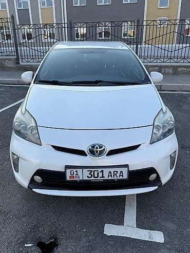 lexus ct: Toyota Prius: 2013 г., 1.8 л, Автомат, Гибрид, Хэтчбэк — 2