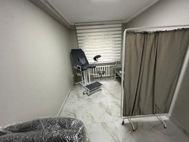 продаю дом ленинское: Продаю Офис 60 м², С ремонтом, С мебелью, Многоэтажное здание, 1 этаж — 5