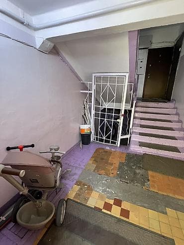 Батирлер: 1 бөлмө, 36 м², 4-мкр 104-серия, 2 кабат, Эски ремонт — 8