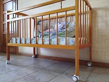 детские кроватки 3 в 1: Детская кроватка б/у. Цена договорная,торг. Все вопросы только по — 5