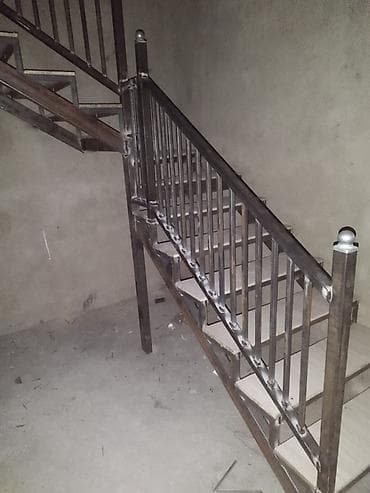 малар: Темир тепкич Жеке менчик үй үчүн, Тепкичтин формасы: Көп марштуу — 7