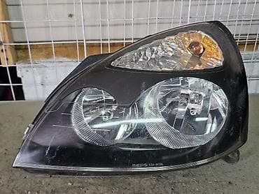 clio: Передняя левая фара Renault 2002 г., Б/у — 2