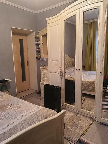 Спальные гарнитуры: Спальный гарнитур в классическом стиле, цвет айвори. цена кровать — 2