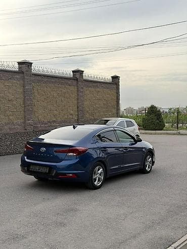 елантра 2017: Hyundai Elantra: 2020 г., Бензин, Седан — 4