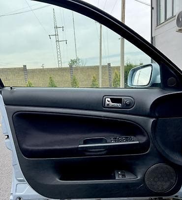 bugatti veyron: Volkswagen Passat: 2002 г., 2 л, Ручные, Бензин, Седан — 6